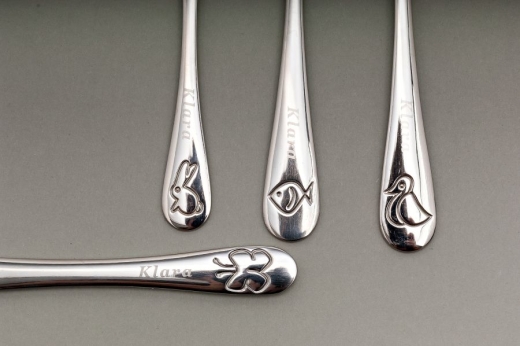 Posate per bambini con incisione del nome e motivo "ANIMALI"